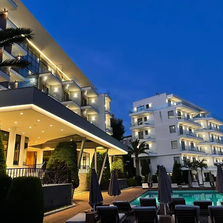 Andon Lapa & Hotel Sarande